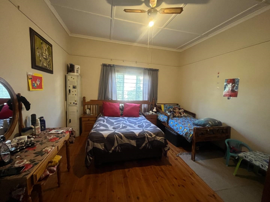 4 Bedroom Property for Sale in Kanoneiland Northern Cape